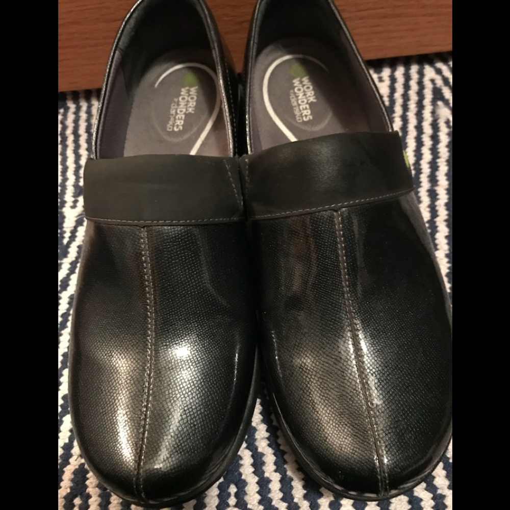 Dansko Wonder works shoes lots of life left .